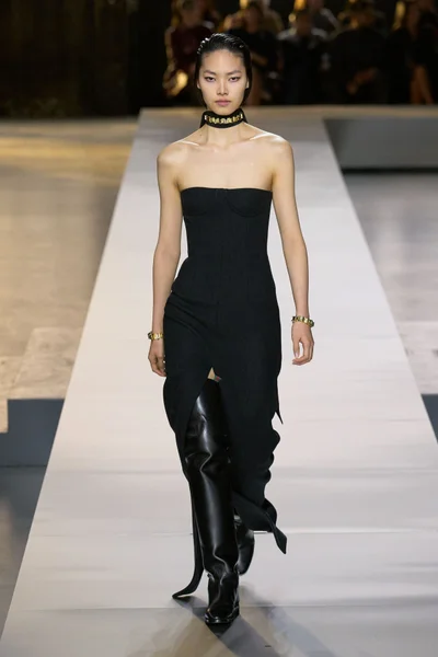 Look 55